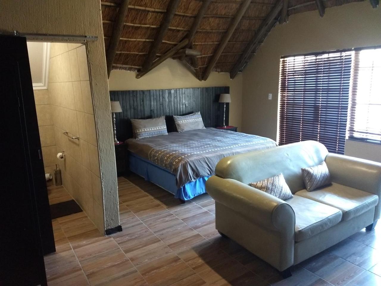 Villa Schreiner Guest House Randburg ภายนอก รูปภาพ