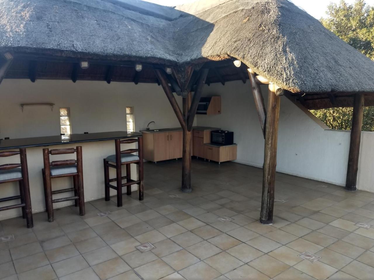 Villa Schreiner Guest House Randburg ภายนอก รูปภาพ